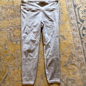 Cropped yoga leggings